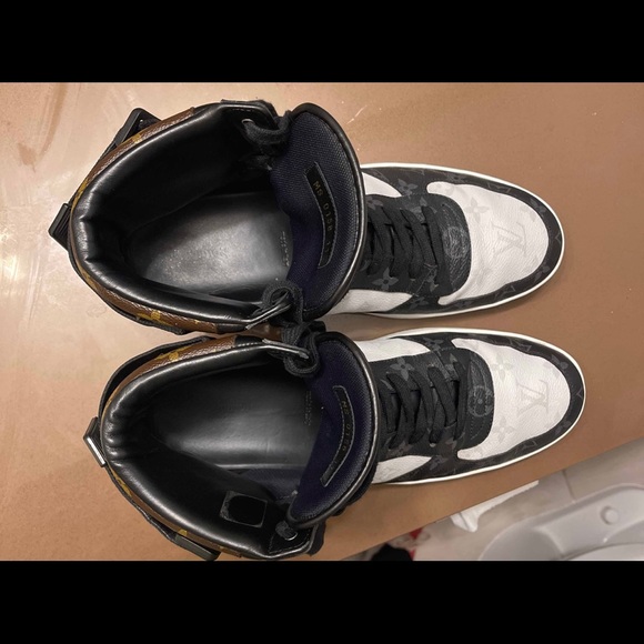 Professional Louis Vuitton Ravoli Sneaker Boot - Picture 3 of 3